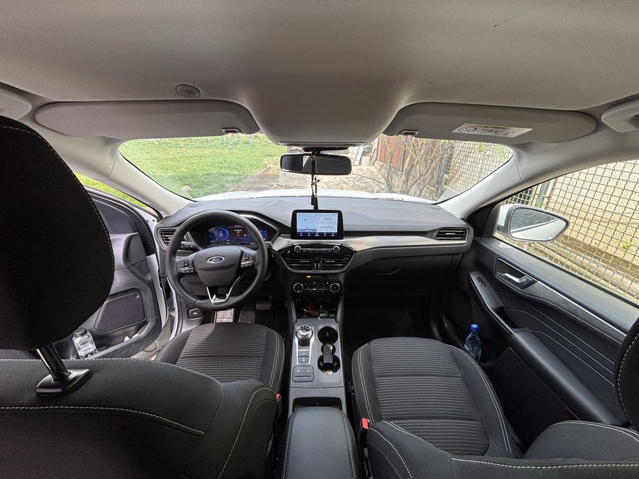 Ford Kuga Titanium FHEV 190CP 2023 17000km Garantie Hibrid Automat