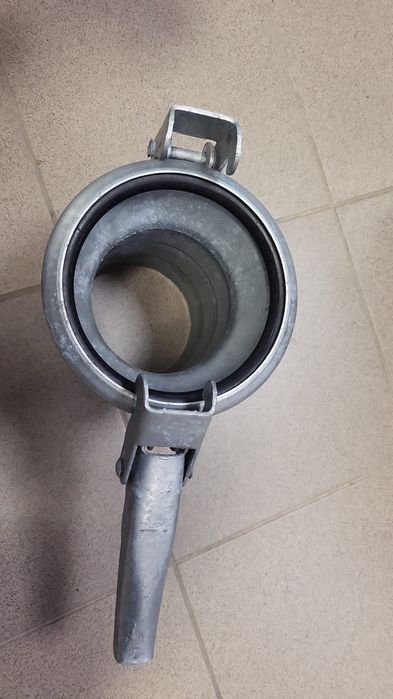 Mufa vidanja mama de 150 mm cu cirlige și mâner preț 360 lei avem toat