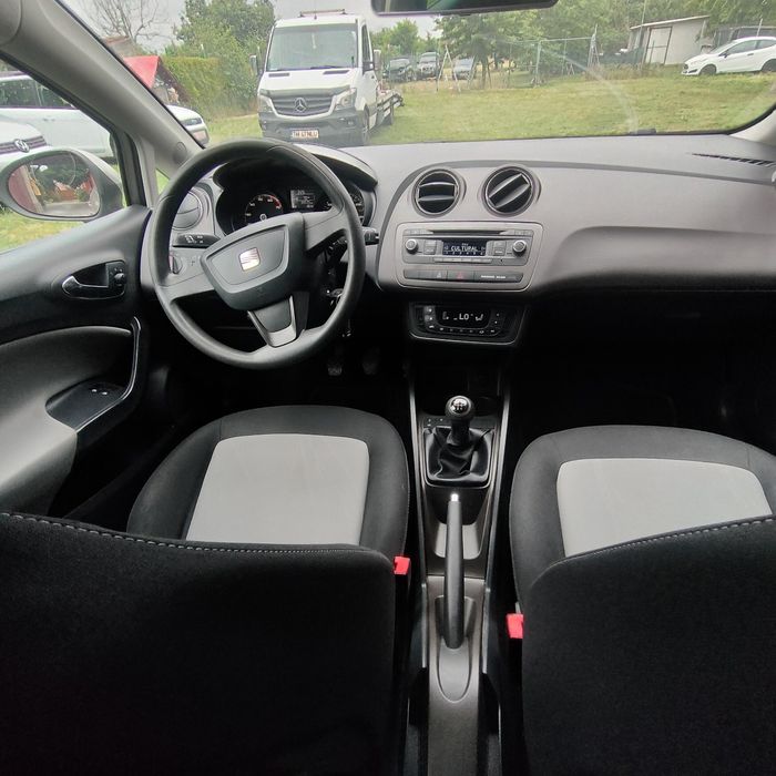 Seat Ibiza 2015 benzina 1.4 Mpi perfecta stare ieftin Garanție