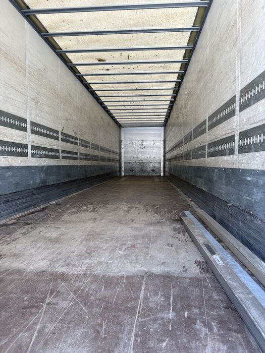 Schmitz  Box  ( duba )