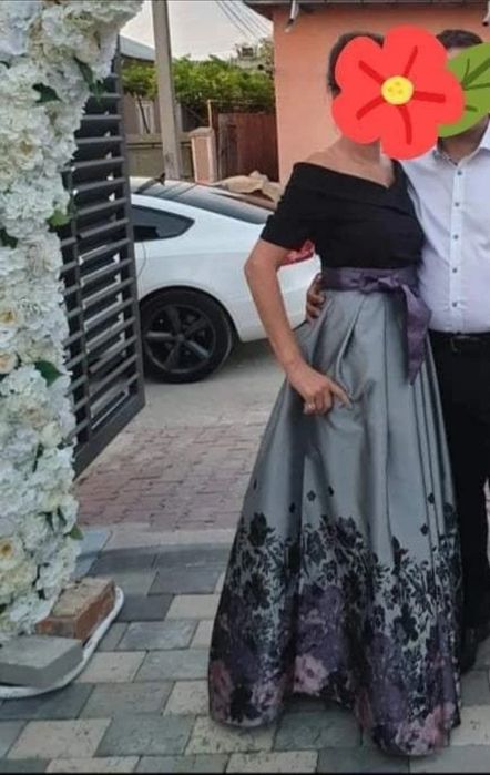 Vind rochita eleganta