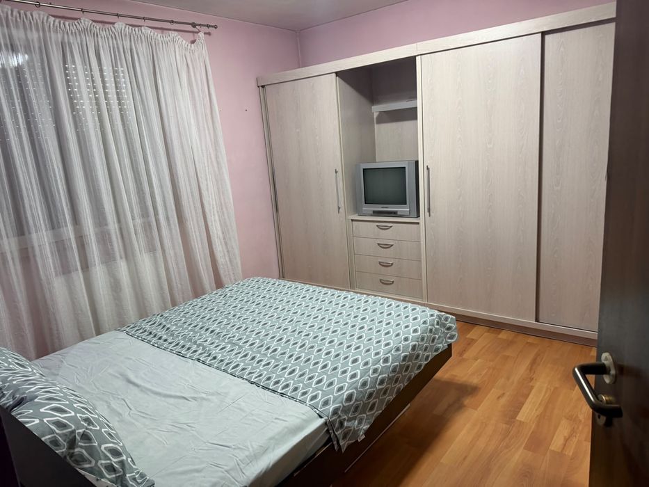 Vand apartament cu 2 camere
