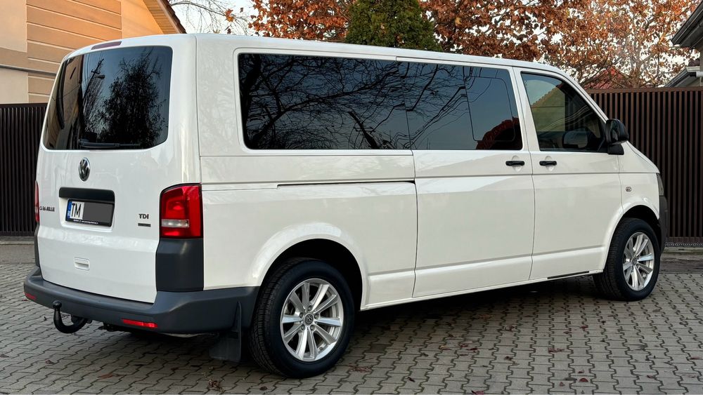 Volkswagen Caravelle T5 2014 4X4 2.0 140CP Extra-Lung 8 Locuri (T6)