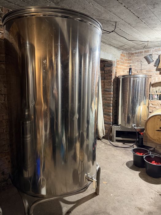 Cisterna / cisterne inox pentru vin
