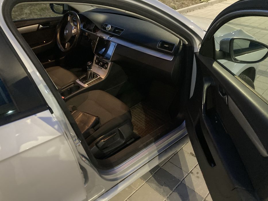 VW Passat variant b7