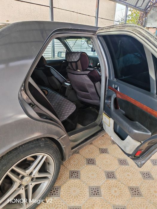 Мерседес бенс 140