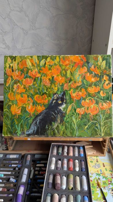 Картина в интерьер "Кот и оранжевые лилии" анималистика