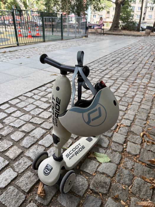 Скутер Scoot&Ride 2в1 с каска