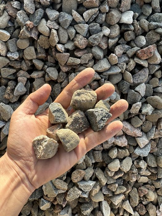 ЗИЛ Доставка  сыпучих грузов  отсев глина шебень песок сникерс пг