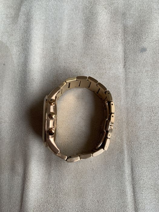 Emporio Armani - часовник