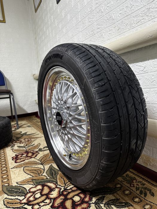 Шины с дисками комплект