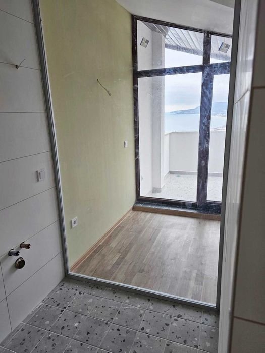 Продава се Тристаен апартамент в Балчик - 90 кв.м за 1334 €/кв.м - Снимка #8