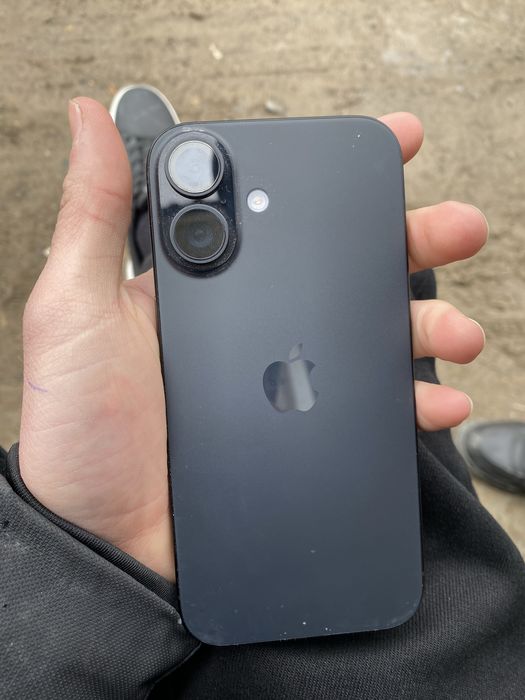 Айфон 16 128гб срочно