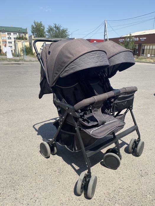 Коляска для двойни