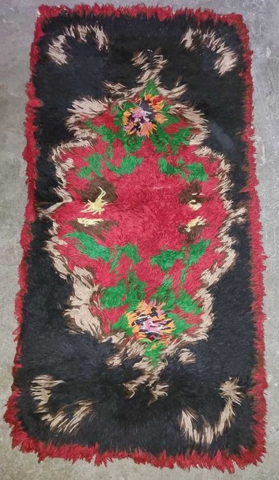 Автентични битови ръчно тъкани старинни български черги