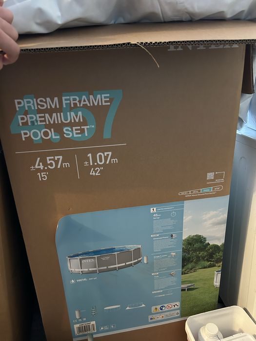 Басейн Като нов!