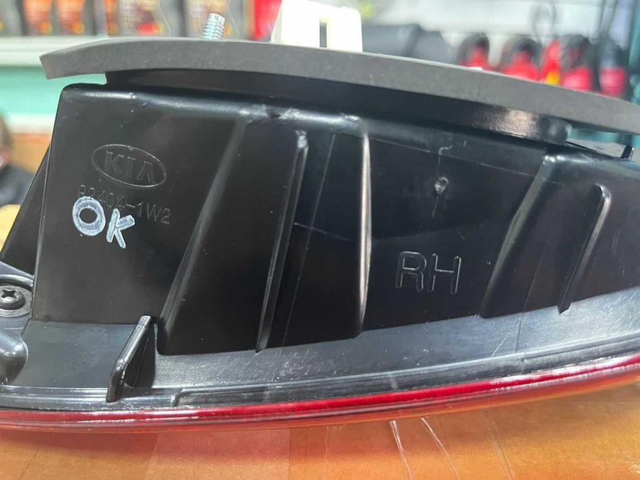 Фонарь задний левый на Kia Rio ХЭТЧБЕК