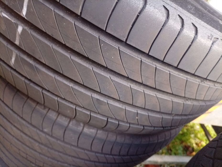 Vând cauciucuri iarna/vara