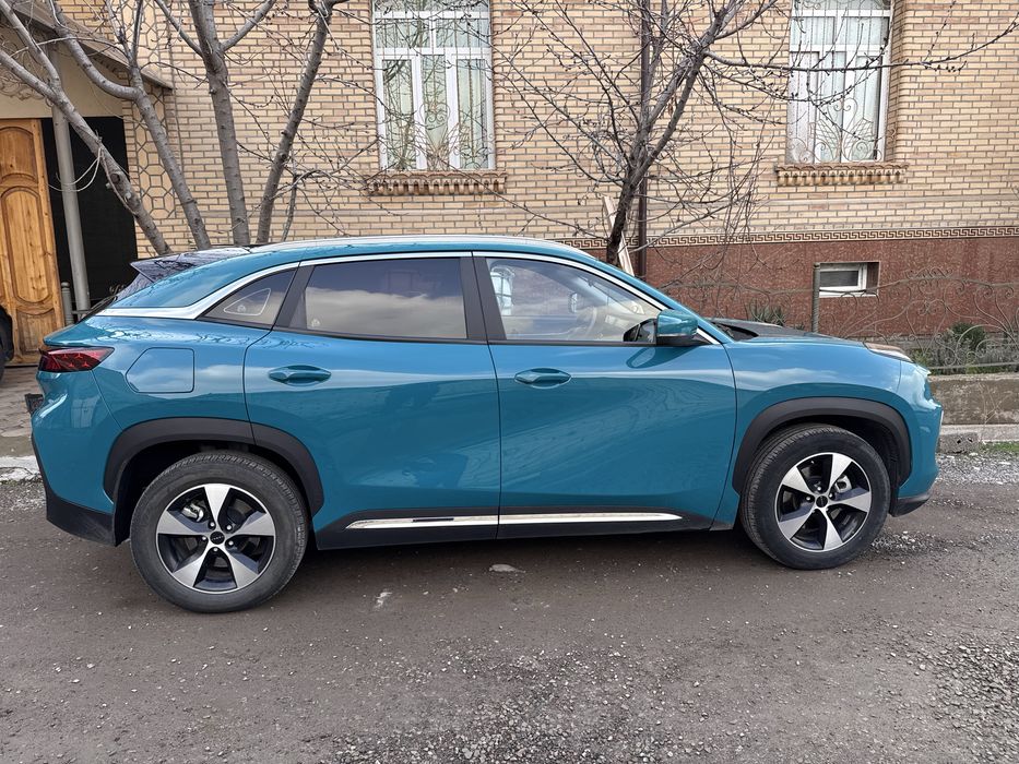 Elektromobil cherry eq5