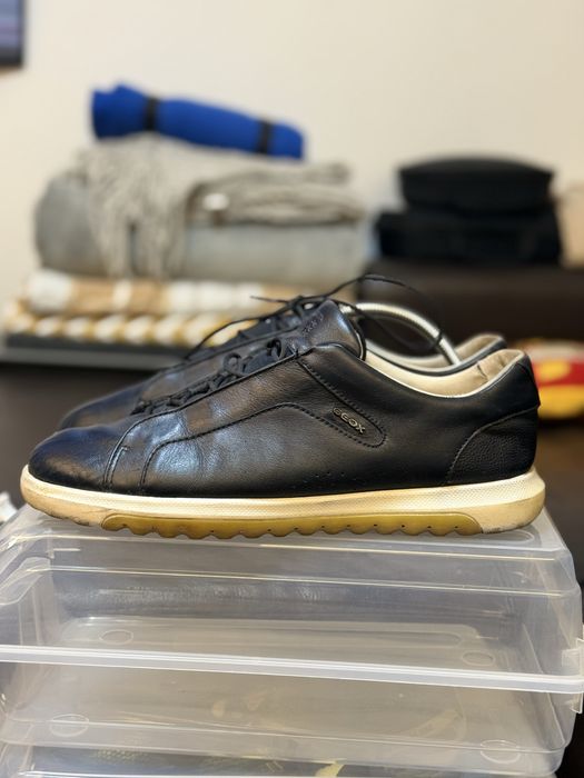 Geox Nebula U52D7B — кожаные кроссовки, EU 41
