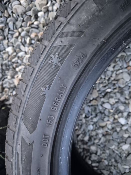 Vând cauciuc 225/45/17 M+S 2și2 imp Germania