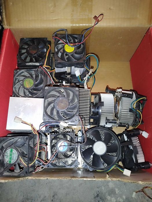 Ventilator/cooler/12V / 24V / 220V socket 775