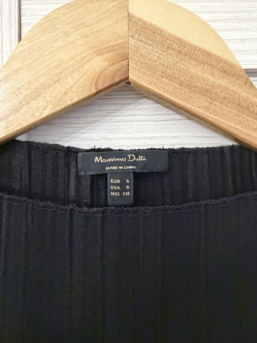 Продам платье Massimo Dutti