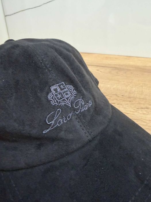 Loro Piana шапки