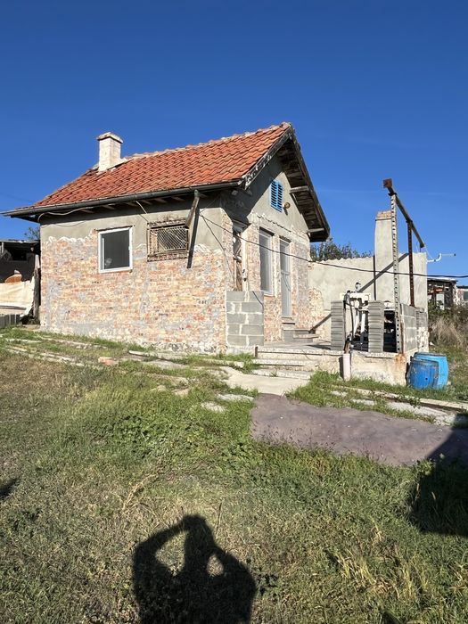 Малка Вила с гледка море(Изворище Под Наем)