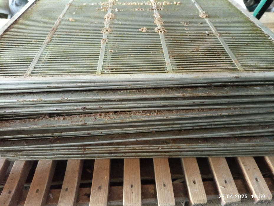 Разделительные решётки на ульи.