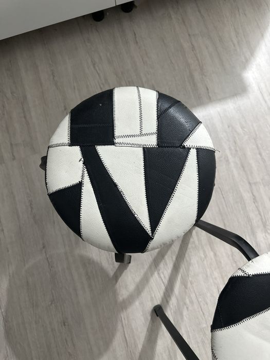 таьуретка 2шт.