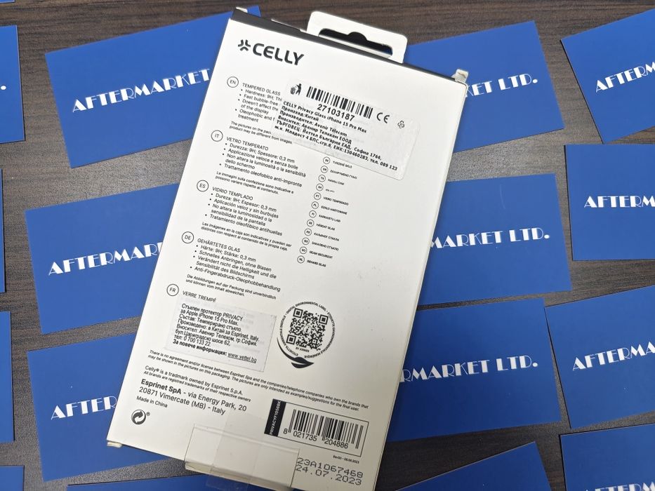 Протектор за екрана CELLY Privacy за iPhone 15 Pro Max