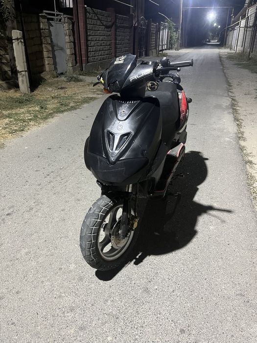 Продам скутер ру8