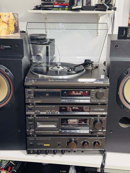 Linie audio TECHNICS-boxe, pick-up, amplificator, deck,CD-player,tuner