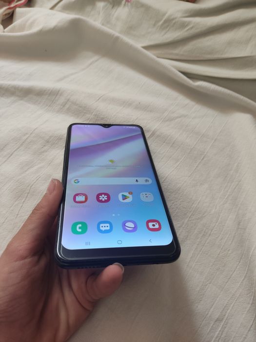 Продам телефон Samsung