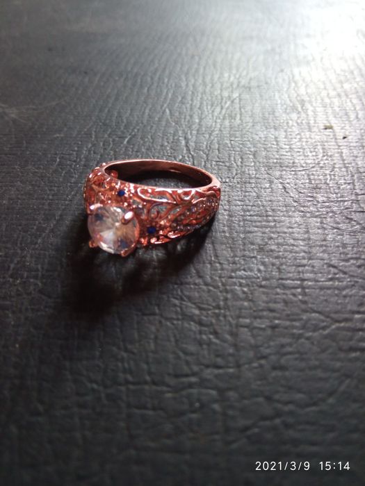 Продаю кольцо - серебро