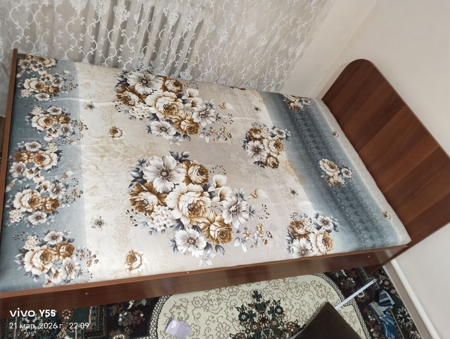 Кровать для спальни