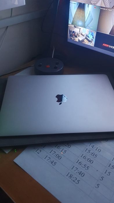 Macbook air 13      ...