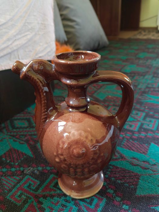 чаши, кани и чинии