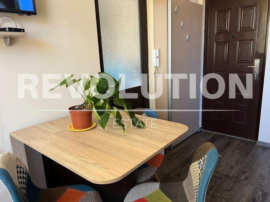 Дава се под наем Двустаен апартамент в Варна, Център - 50 кв.м за 500 € - Снимка #5