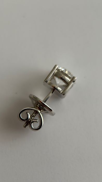 Бриллиантовые пусеты