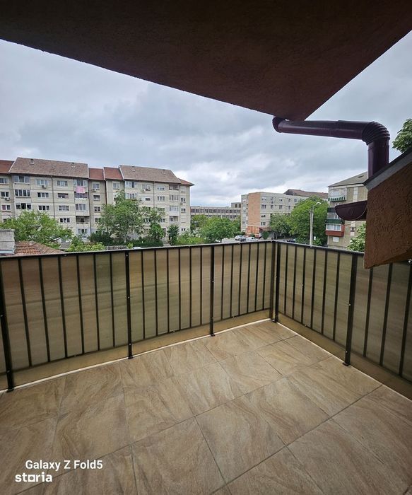 Apartament cu 3 camere de închiriat – zona Rogerius, Oradea