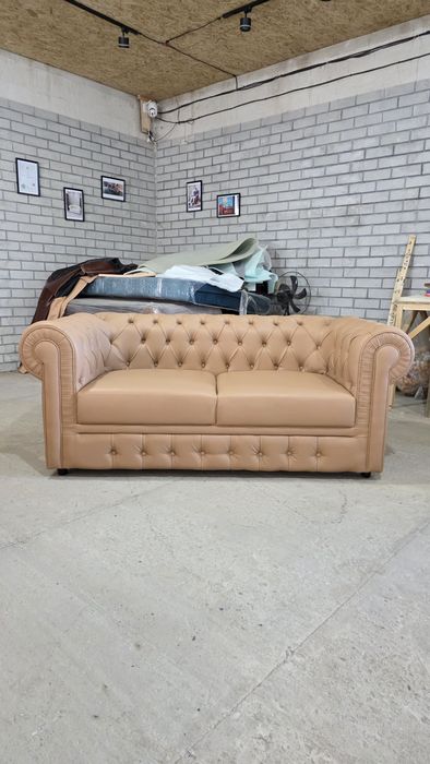Продам диван Честер бежевый