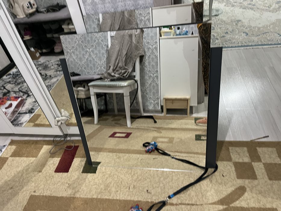 Продам срочно зеркало