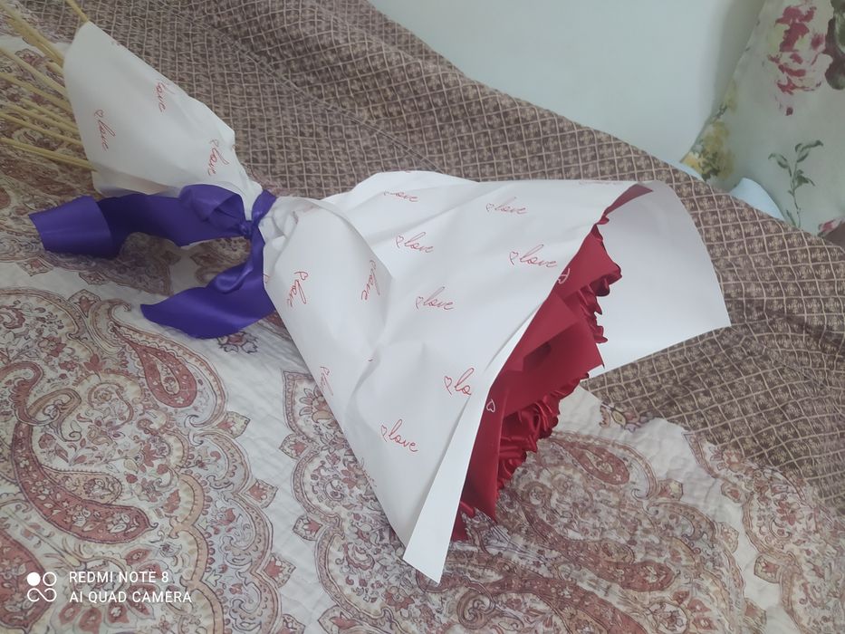 Розы из атласных лент