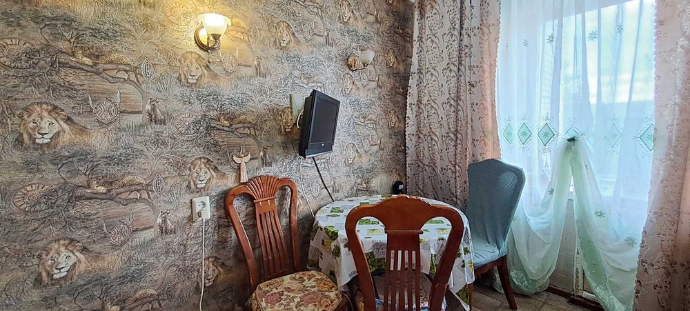 Продам 3х ком квартиру в центре