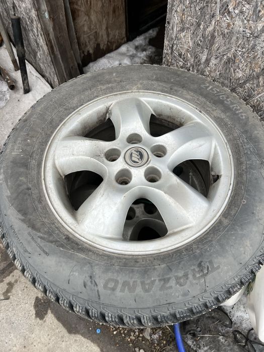 Продам Диски с Резиной 215/65/16