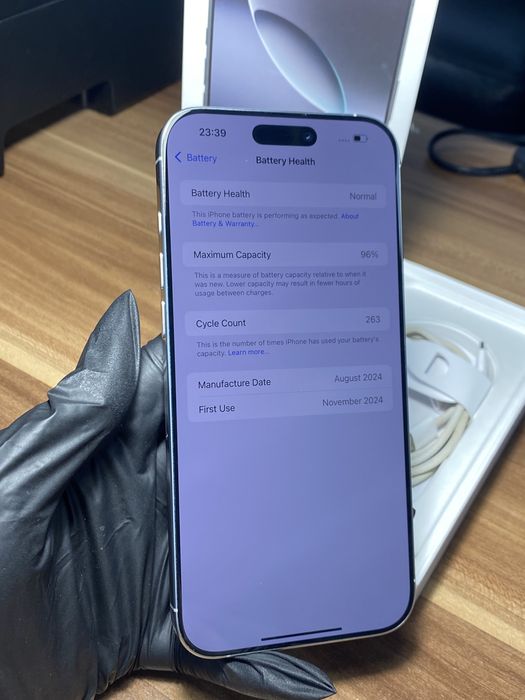 iPhone 16 Pro Max • 256 GB • White Titanium