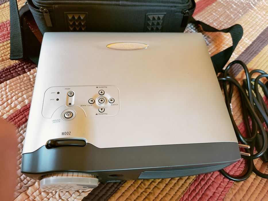 proiector Optoma EP741 în stare excelentă