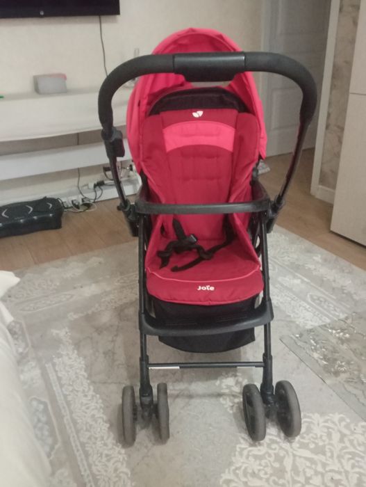 Продам прогулочную коляску